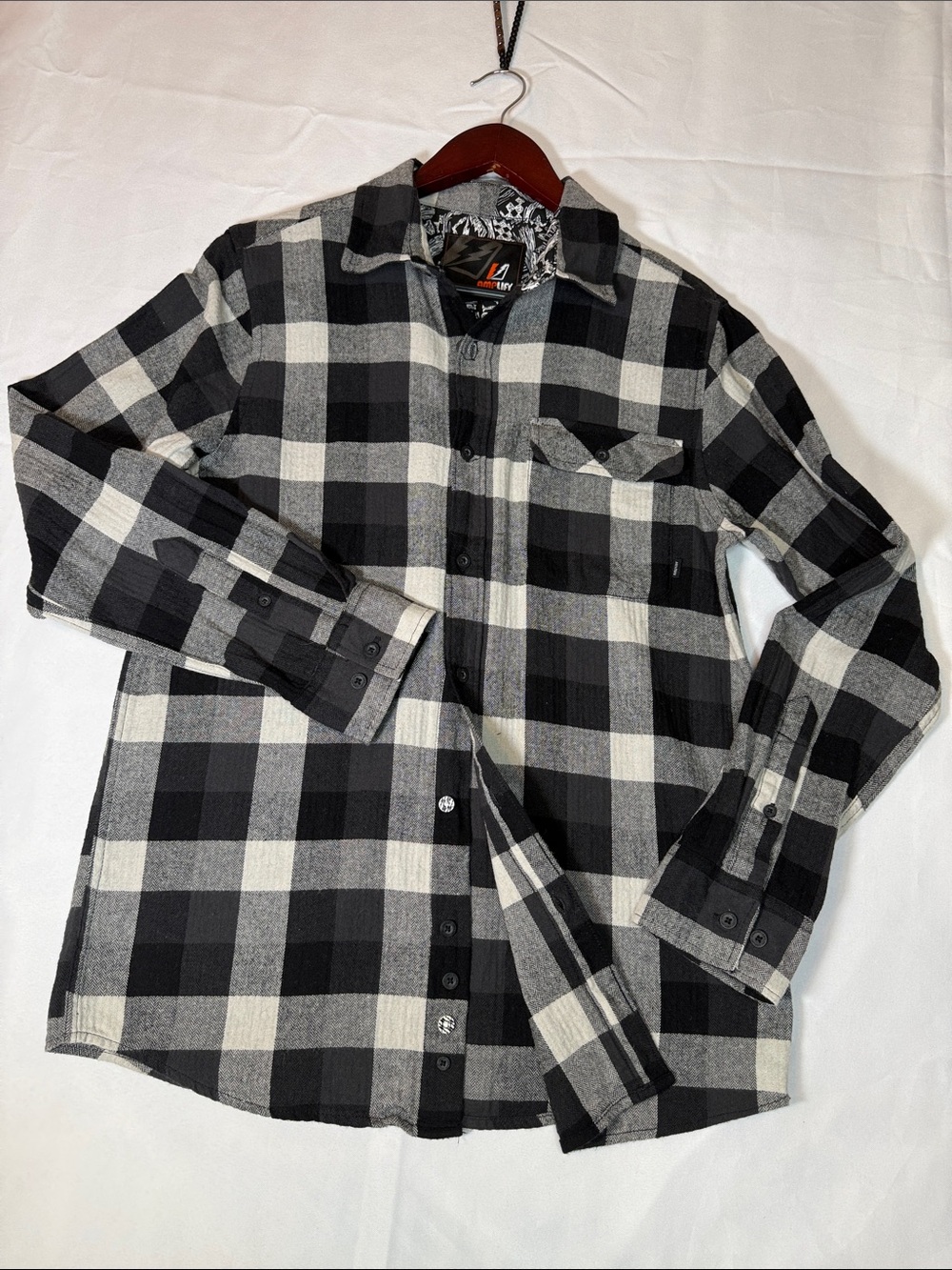 Amplify, Black & White Plaid Button-Down Shirt size M
